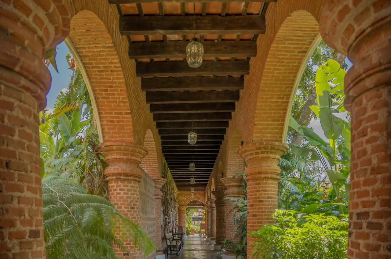 Porta Hotel Antigua