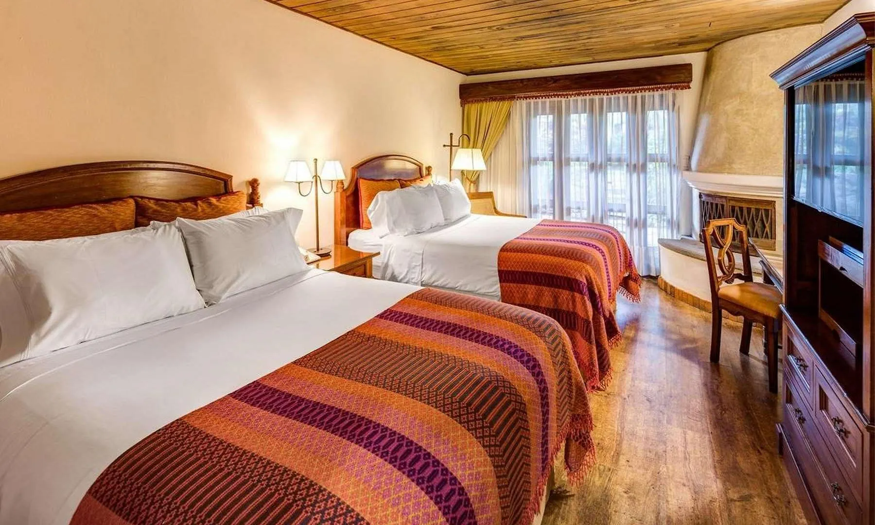 Porta Hotel Antigua